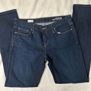 GAP Women's Indigo Straight Leg Jeans